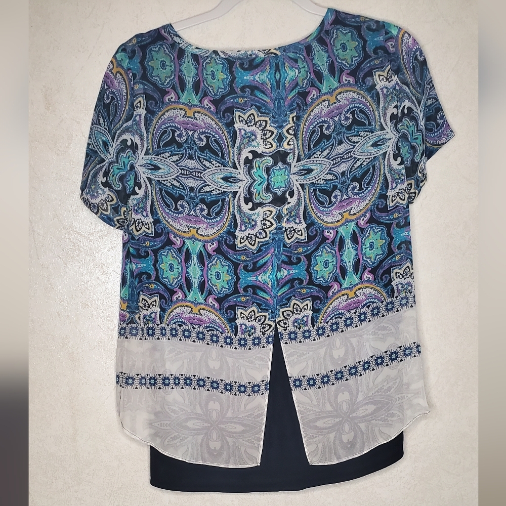 Dana Buchman Blue And Green sheer blouse biult in tank high low fun. Size:S - Picture 3 of 7